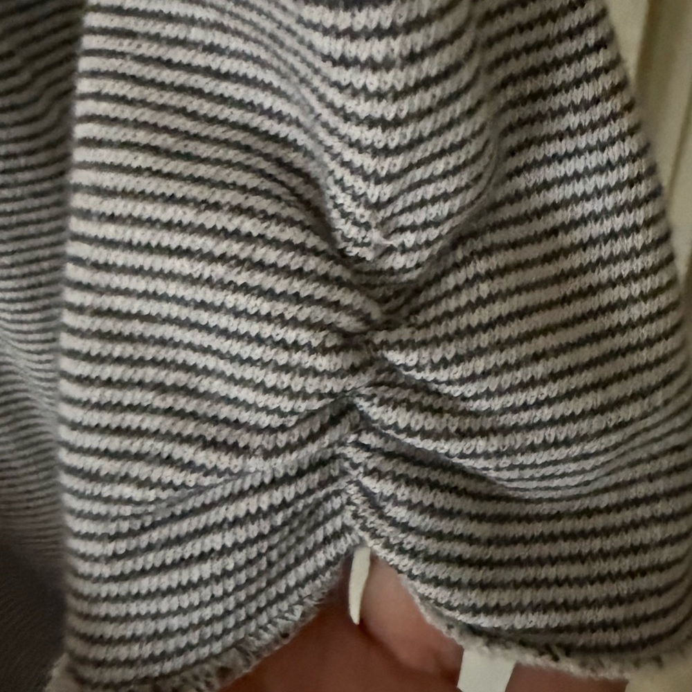 Calvin Klein Performance Sweatshirt - Picture 6 of 7